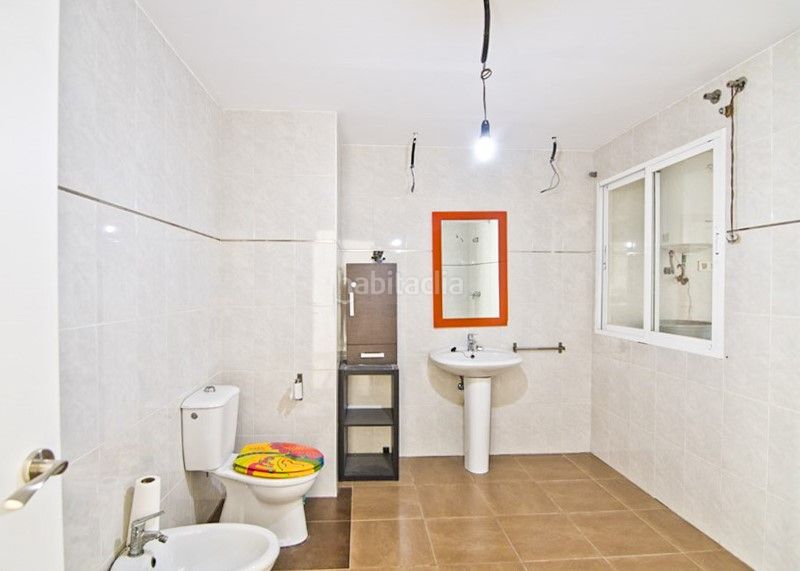 Foto f65b91ad-2f31-457a-8d69-57c75f09c063. Piso en calle era 1 piso de dos dormitorios en el centro en Motril