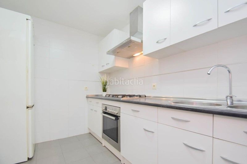 Foto 21a04fdd-a98f-4529-8a63-553d3f3a3f52. Pis a calle aixa 3 a Atarfe