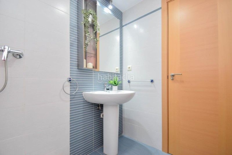 Foto 748dec36-33af-431b-aebf-ae15b3895eb1. Pis a calle aixa 3 a Atarfe