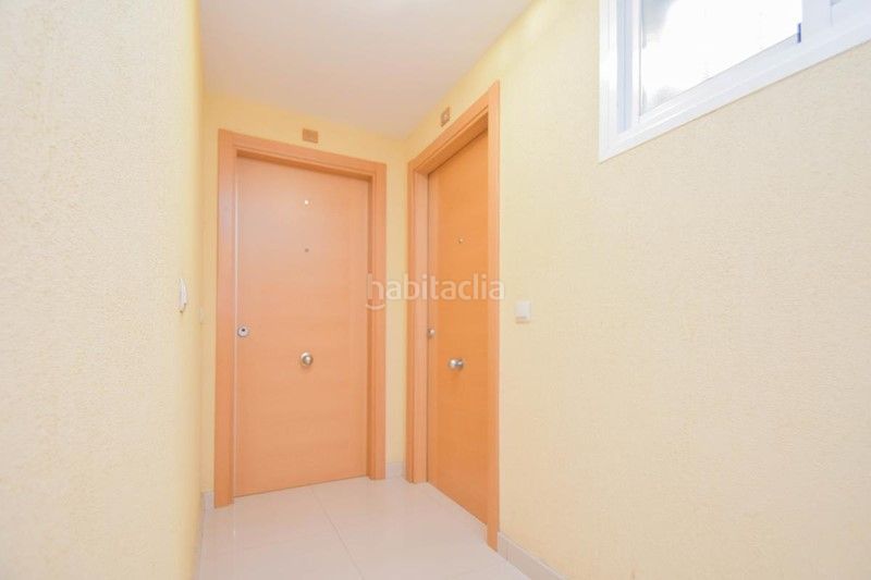 Foto 9e7990f4-aafe-4688-b38c-3b7d7f87c8ea. Pis a calle aixa 3 a Atarfe