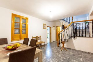 Haus in Padul. Casa amplia con terraza en el centro de padul