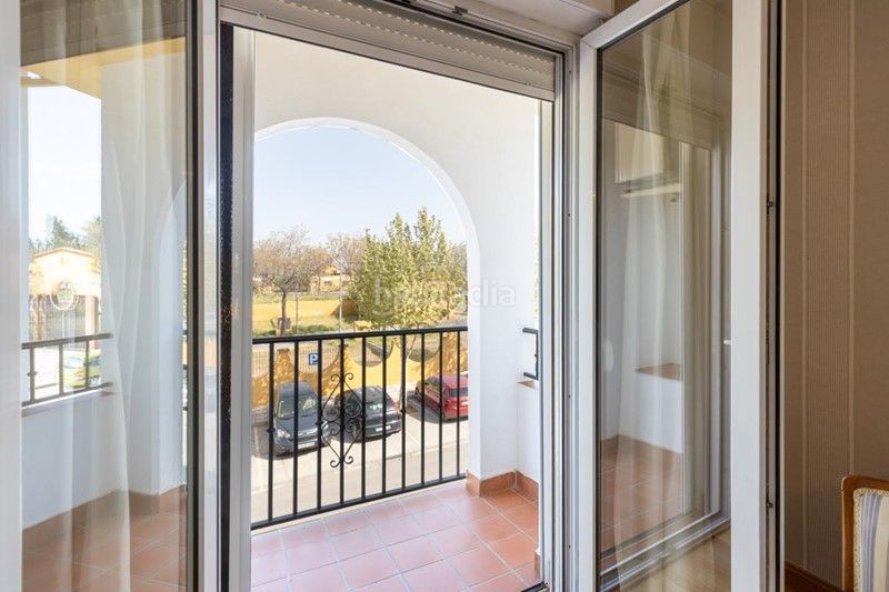 Foto 4e510ac1-5784-49b5-b969-b04588fedc8a. Casa adosada en calle blasco ibáñez 10 casa adosada de 5 dormitorios en Maracena