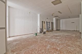Local Comercial a Calle santísimo 51. Local diáfano de 135 m2 en motril