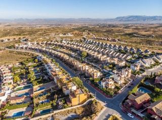 Terreny residencial a Calle veleta 3. Solar de 800 m2 en cañadas del parque