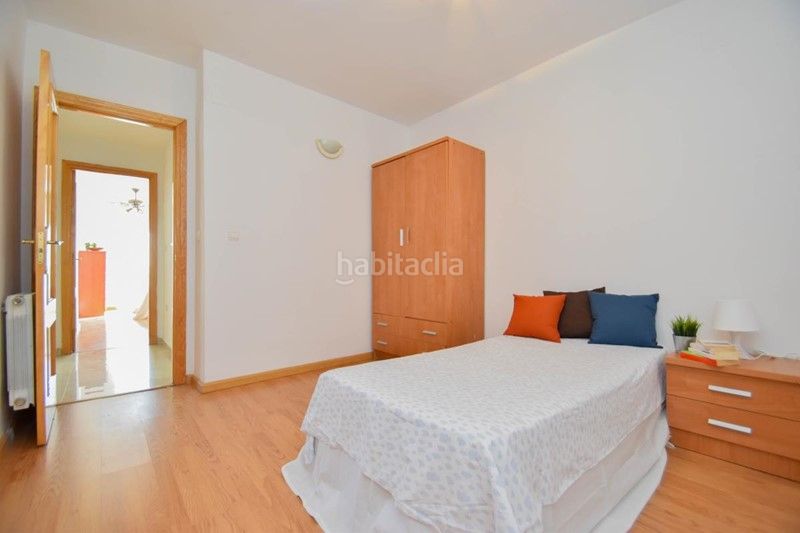 Foto 5830da40-717b-4c9b-a647-57850b4e14a6. Pis a calle comares 31 a Atarfe