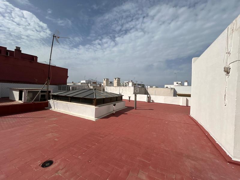 Foto 5e08d6f6-93f3-42c6-b4aa-d93a48dd3610. Casa in La Banda - Campo de Fútbol Chiclana de la Frontera