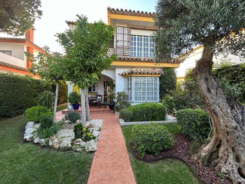 Foto 430f98b9-8c90-4d78-9c8d-7c944513f3c5. Xalet amb calefacció aparcament a Sancti Pietri Chiclana de la Frontera