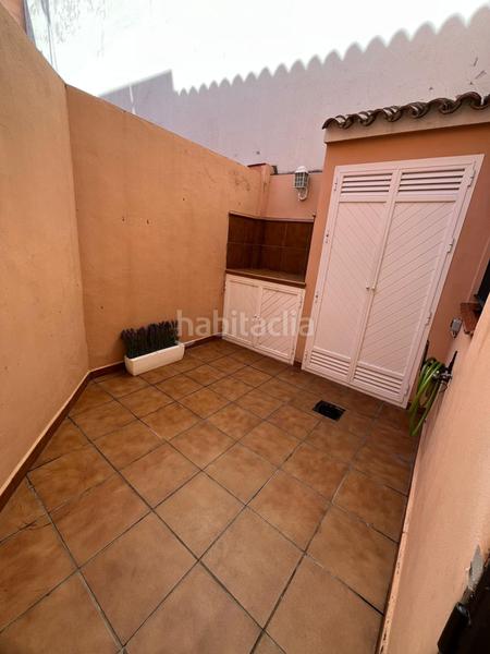 Foto a09f9230-412b-4833-89d8-583e2af83c7d. Casa a schiera in Núcleo urbano Chiclana de la Frontera