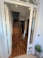 Casa adossada a Núcleo urbano. Venta de casa adosada en el mayorazgo