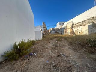 Terreny residencial a Núcleo urbano. Venta de solar urbano en el centro urbano