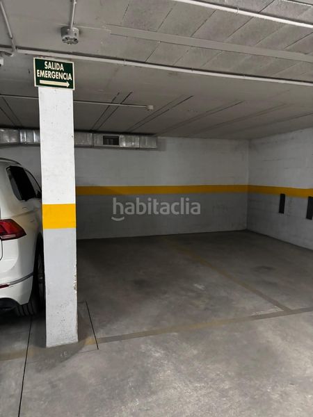 Foto dce60bce-5d8b-4d9f-9dbd-759a1c8e79f5. Aparcament cotxe a Núcleo urbano Chiclana de la Frontera