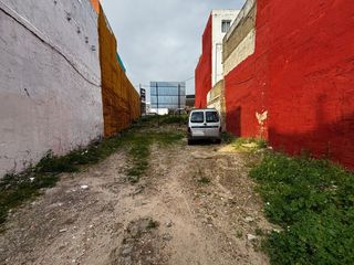 Terreno residenziale in La Banda - Campo de Fútbol. Solar urbano a la venta en el arenal