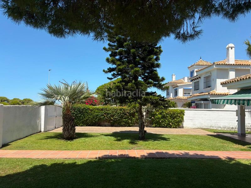 Foto c44f90eb-f546-4b84-a352-a987e68569fc. Xalet amb aparcament piscina a Sancti Pietri Chiclana de la Frontera