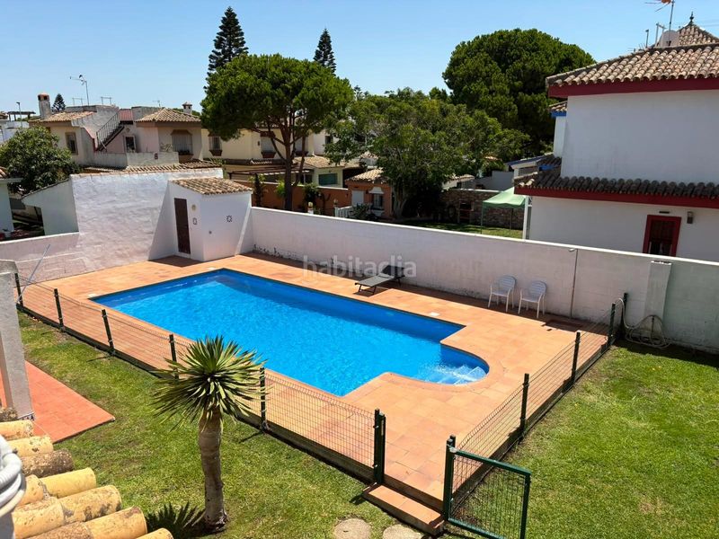 Foto df006f59-8331-4960-b564-904ab4754811. Xalet amb aparcament piscina a Sancti Pietri Chiclana de la Frontera