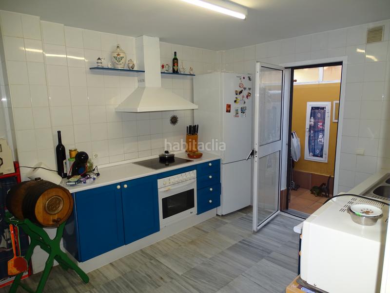 Foto 600bb6dc-1e9d-4395-a78c-688166fa18e7. Casa adossada amb xemeneia aparcament a Soto de Vistahermosa Puerto de Santa María (El)