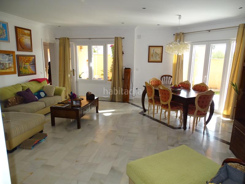 Foto 7a8d9849-ae06-46d8-9c29-c15c37a36073. Chalet  independiente en el tomillar - vallealto en Puerto de Santa María (El)