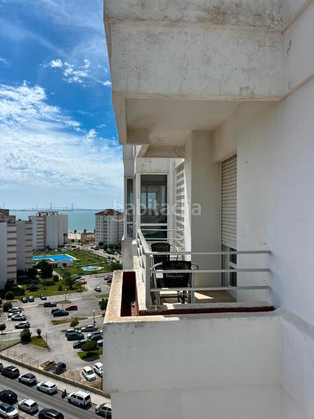 Foto 4b621f7f-d1b4-4a4a-8cf4-ca719aea1aa9. Piso en avenida santa maría del mar 12 se vende piso en Valdelagrana en Puerto de Santa María (El)