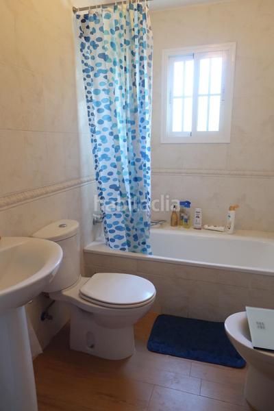 Foto 54eb1aaf-72fb-46ad-8e34-3b4736405e7b. Doppelhaus mit heizung pool in La Barrosa Chiclana de la Frontera