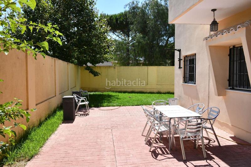 Foto d0f3b854-ff98-494a-ad2e-d4b263b1ebee. Doppelhaus mit heizung pool in La Barrosa Chiclana de la Frontera