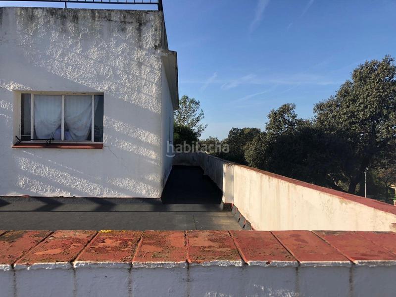 Foto 27a81c47-6cae-4a35-bba1-7ab600c0a65e. Casa chalet independiente en la urbanización las nieves en Guillena