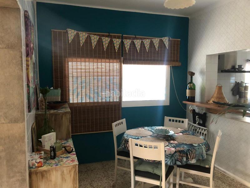 Foto 4db955bd-9199-4e21-bfa9-2fb99dcd5a72. Casa chalet independiente en la urbanización las nieves en Guillena