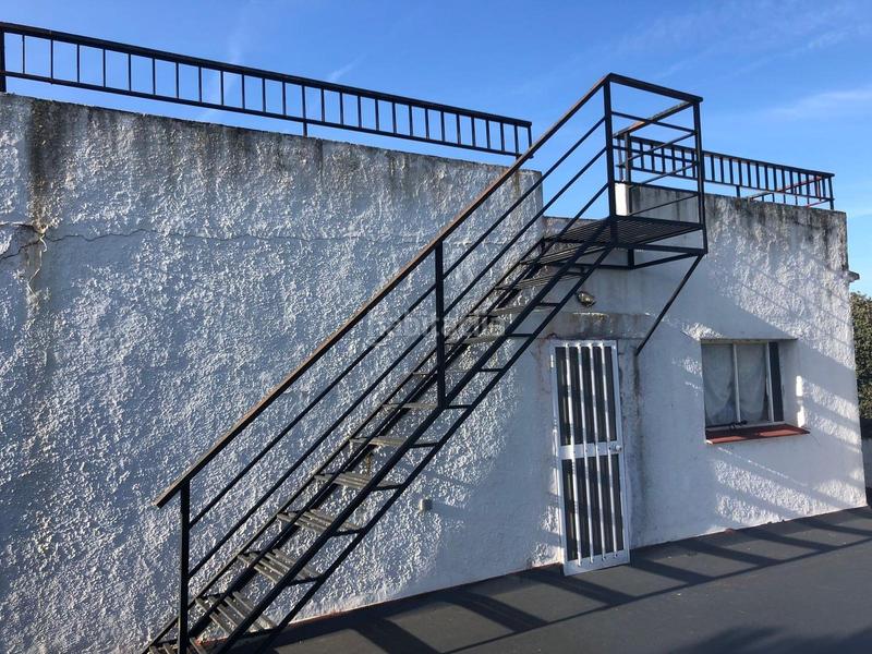 Foto 9a684168-f598-496a-b7f3-6530a8fa599a. Casa chalet independiente en la urbanización las nieves en Guillena