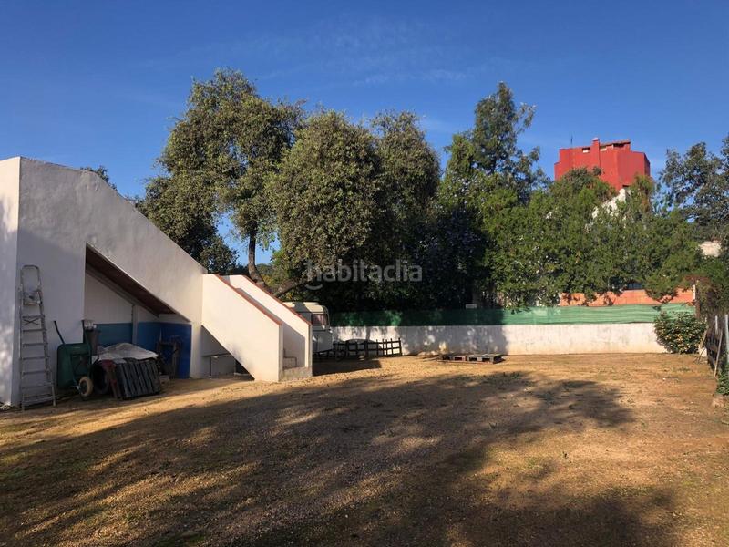 Foto bc87a3a2-5c2a-43ca-8ae6-019586544bfc. Casa chalet independiente en la urbanización las nieves en Guillena