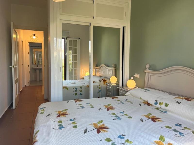 Foto 5009eca1-25d9-4e57-9cce-1b023d995280. Alquiler apartamento inmejorable ubicacion para ir a la playa en Rota