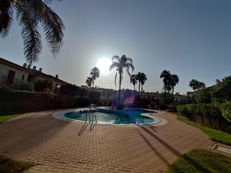 Foto 81c8896a-1ec3-46e5-9866-e59169231593. Alquiler apartamento inmejorable ubicacion para ir a la playa en Rota