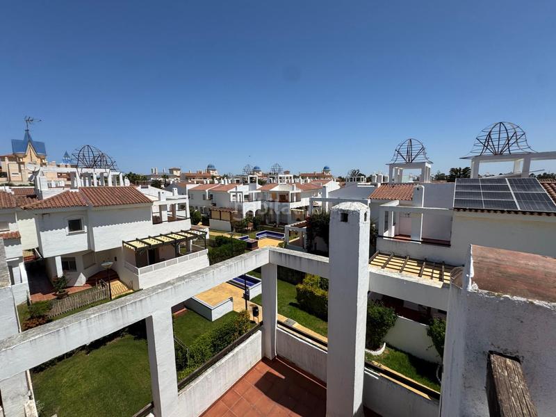 Foto 00a728ac-8e7d-48ee-b05d-ef5610d4c00e. Reihenhaus mit parking pool in Costa Ballena Golf Rota