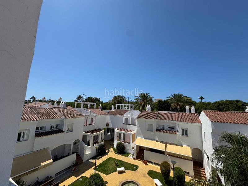 Foto 3b4e9732-d3af-4cfb-b2e1-8e6ff7b0e38b. Reihenhaus mit parking pool in Costa Ballena Golf Rota