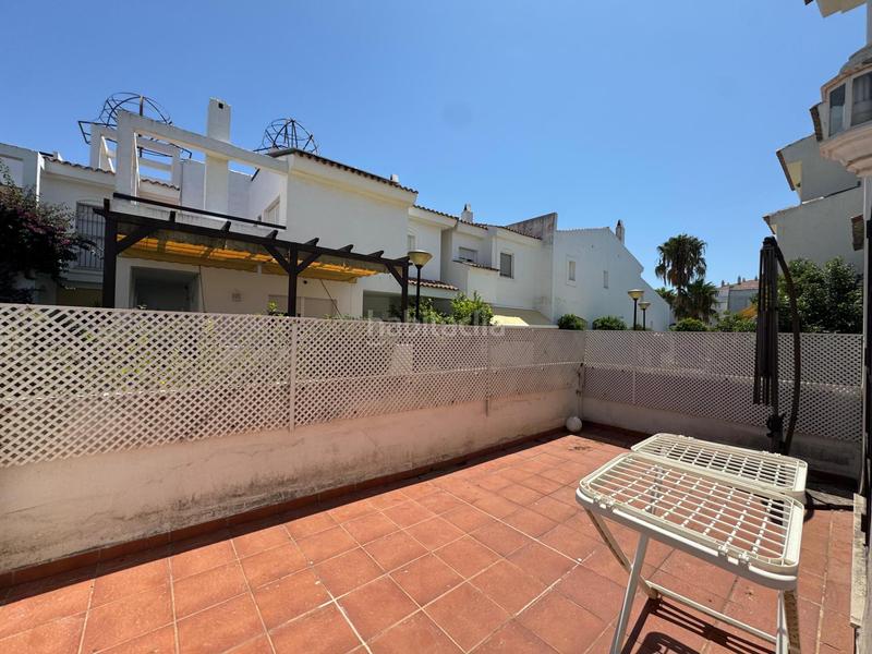 Foto 9f313a74-cbd8-45ed-9fc6-33bc6cb8bde5. Reihenhaus mit parking pool in Costa Ballena Golf Rota