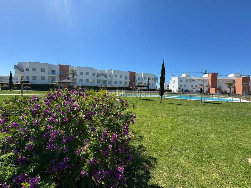 Foto 28be4e97-259d-449d-9563-c0dc2c559801. Apartamento  a estrenar en urbanización playa azúl costa ballena en Chipiona