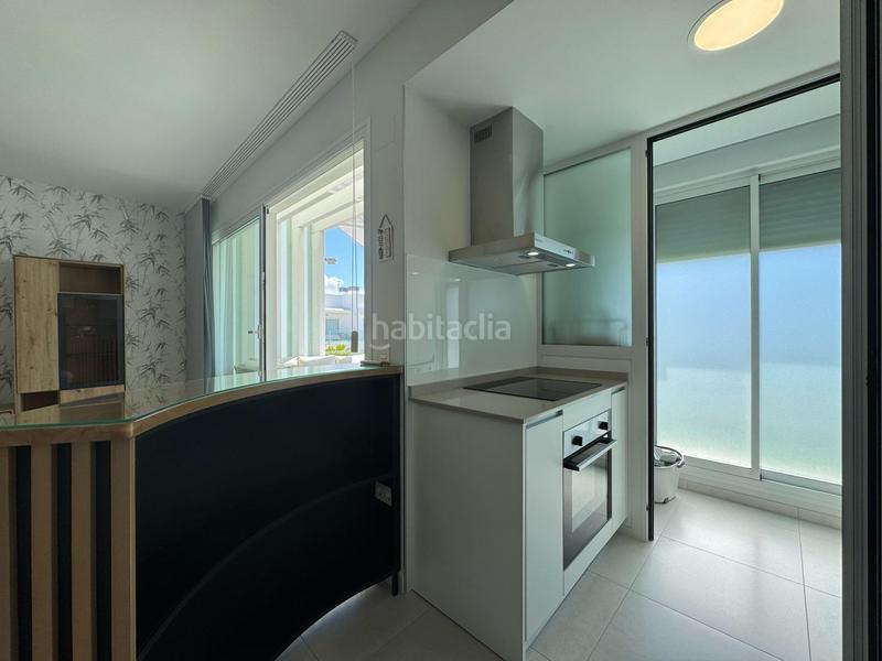 Foto e167a805-9347-460d-9757-2d02a50652ee. Apartamento  a estrenar en urbanización playa azúl costa ballena en Chipiona
