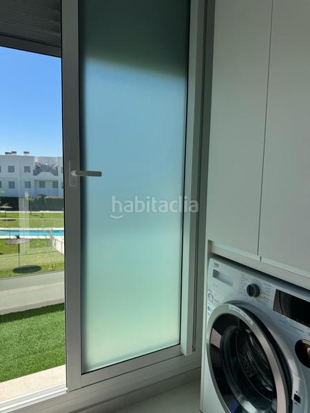 Foto f9f397d8-8a3d-4027-9d1b-77e75aedeb15. Apartamento  a estrenar en urbanización playa azúl costa ballena en Chipiona