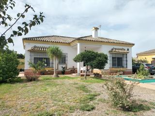 Xalet a Cuatro Pinos - El Carmen. Chalet en venta zona valdazahares