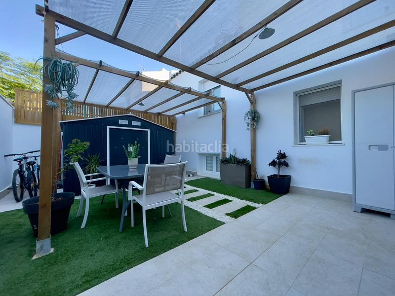 Foto 6fd221ac-b9ae-48e3-b2a5-603d71fa2ea0. Semi detached house with parking in Núcleo urbano Chiclana de la Frontera