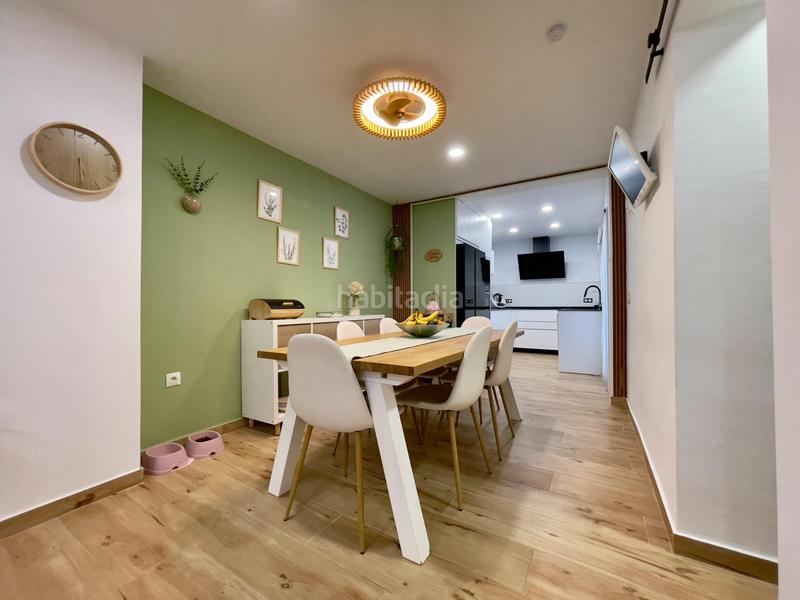 Foto 86cd39b7-20e8-48c7-aafd-95ef32730397. Semi detached house with parking in Núcleo urbano Chiclana de la Frontera