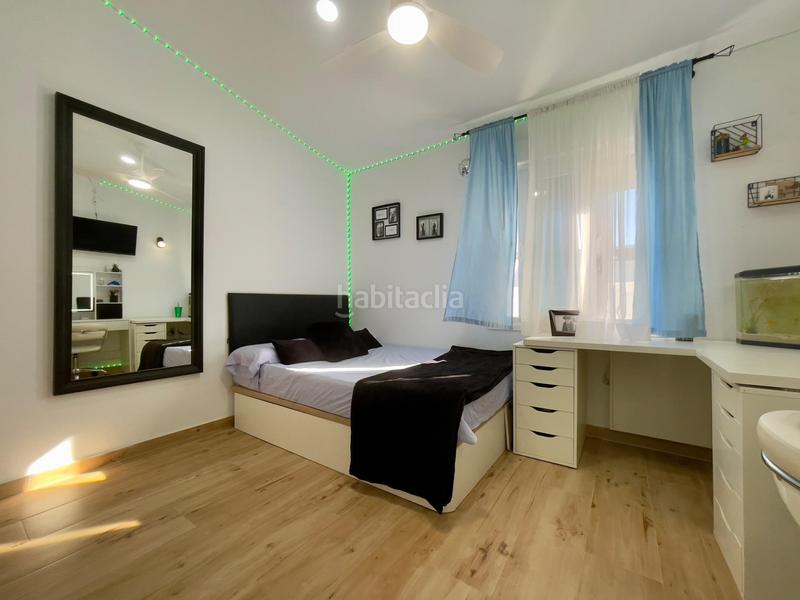 Foto d15c0b8f-35c8-4cc1-af53-2131a42d753d. Semi detached house with parking in Núcleo urbano Chiclana de la Frontera