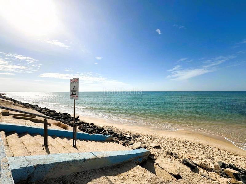 Foto 5c5fd2c1-f35f-41ba-9b33-523a0b3b8be9. Semi detached house with parking in Caño Guerrero Almonte