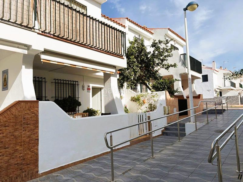 Foto c34474cf-3236-4344-b8de-4e5a062d7827. Casa adossada amb aparcament a Caño Guerrero Almonte