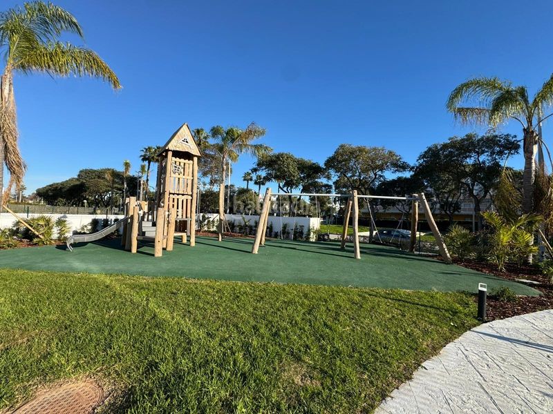 Foto 0ebf43d1-4af1-471e-aa67-89ff0695e7d1. Apartament amb aparcament piscina a Las Tres Piedras - Costa Ballena Chipiona