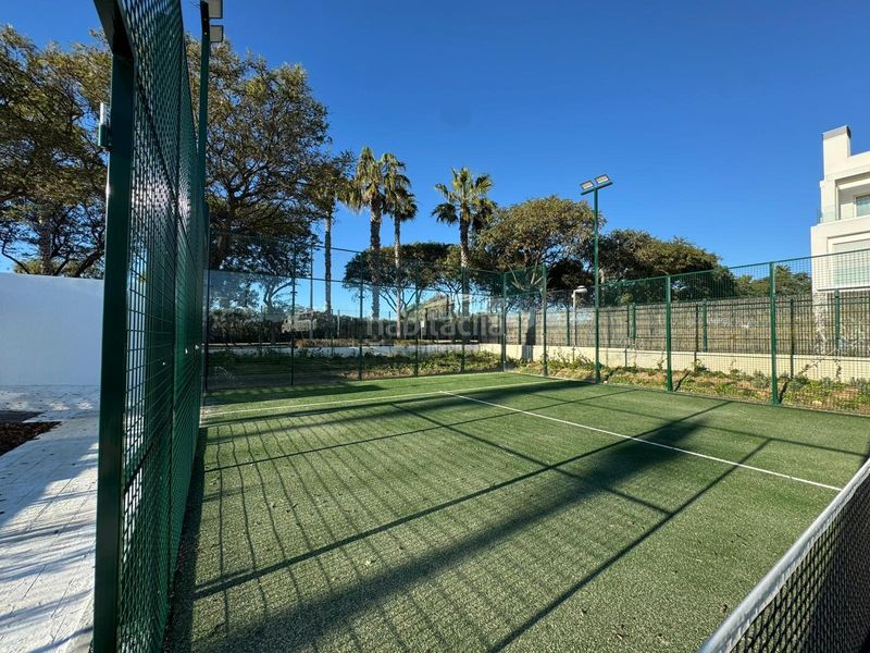 Foto b895bc83-f248-4b9c-bc8b-1545e4ffe61c. Apartament amb aparcament piscina a Las Tres Piedras - Costa Ballena Chipiona