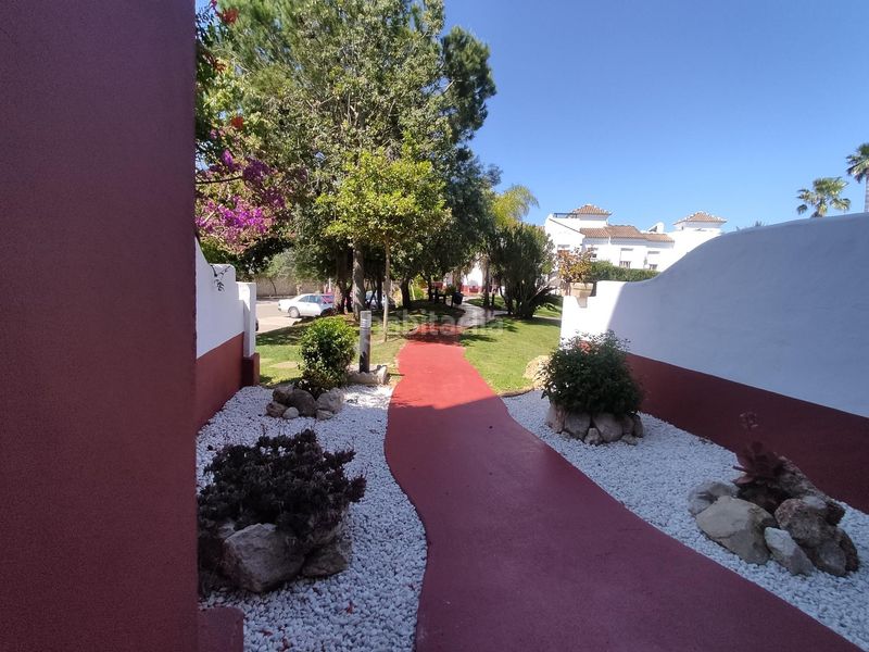 Foto 0ebe58e5-62df-4320-af4d-a3be59be6b13. Apartament amb aparcament piscina a Costa Ballena - Largo norte Rota