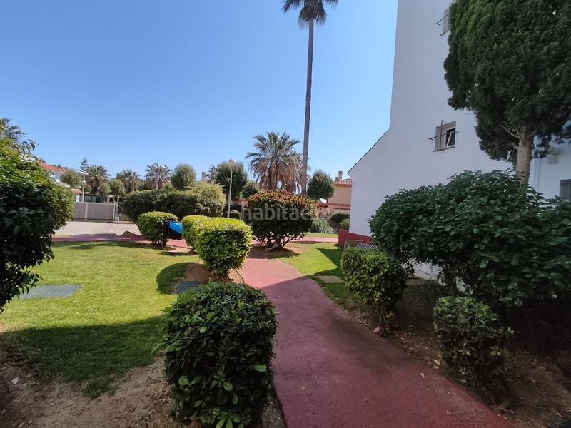 Foto 3be79f36-8867-4183-bac0-a540bff3ebc4. Apartament amb aparcament piscina a Costa Ballena - Largo norte Rota