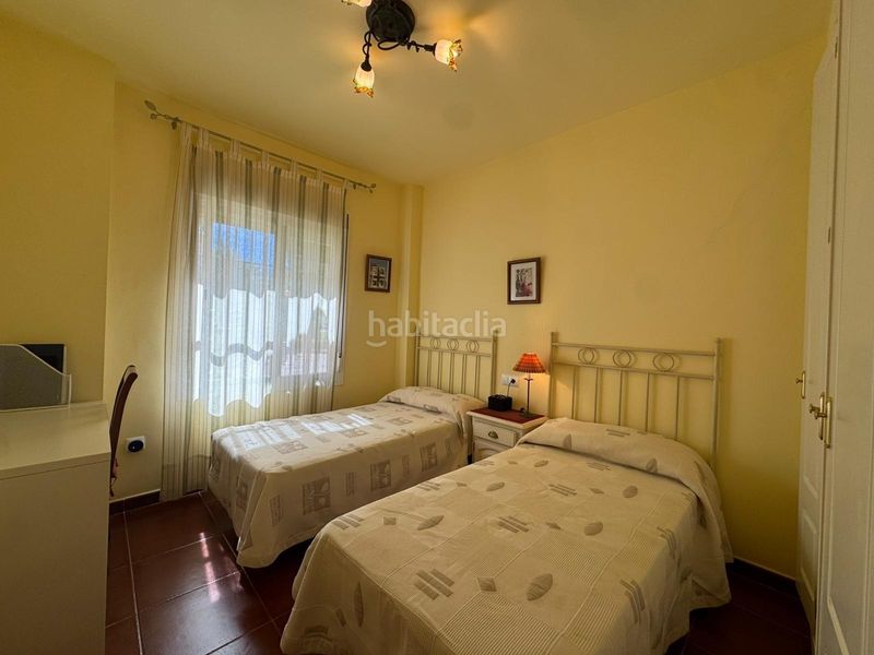 Foto 98bc8a8a-0e16-4359-8bd9-8e6d48ef327b. Apartament amb aparcament piscina a Costa Ballena - Largo norte Rota