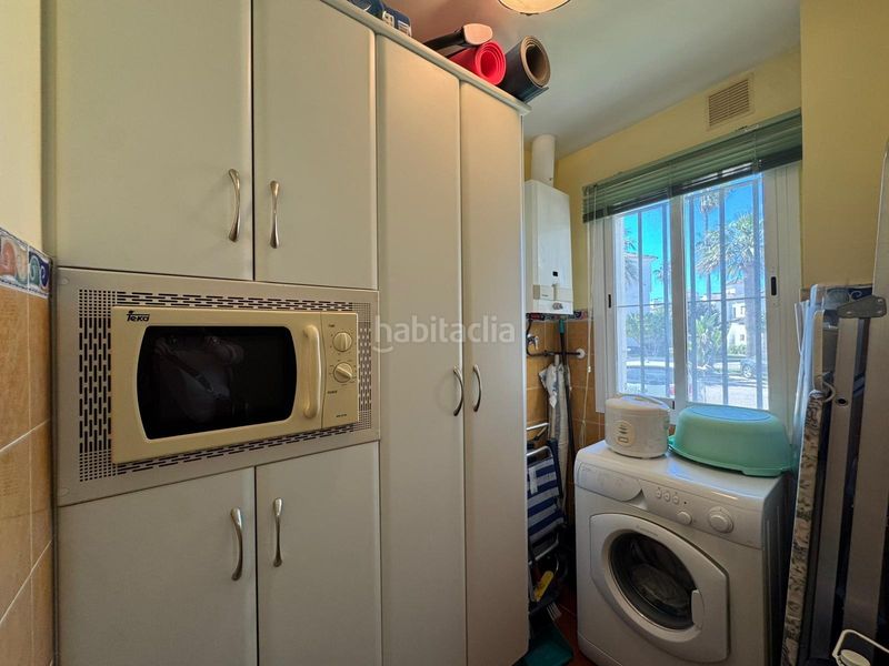 Foto e2921763-2465-4a95-b2c8-2086817b7f83. Apartament amb aparcament piscina a Costa Ballena - Largo norte Rota