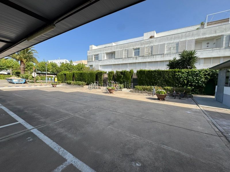 Foto 1fc62626-a88c-49e5-91de-9e129da85915. Apartament amb aparcament a Costa Ballena - Largo norte Rota