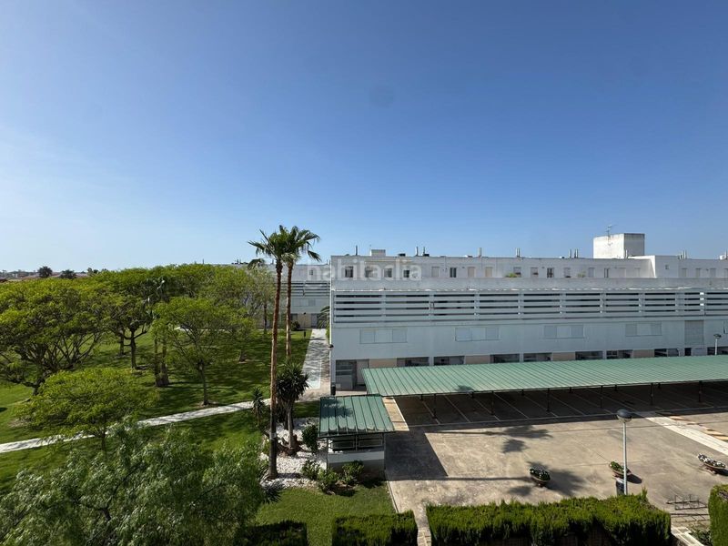 Foto 3ae68269-97a9-47e6-a306-ad6dee42b67c. Apartament amb aparcament a Costa Ballena - Largo norte Rota