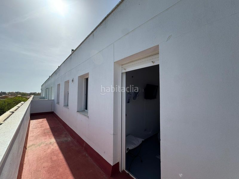 Foto 8fa6fe08-0d5e-4e92-94bf-c03a5f2976fb. Apartament amb aparcament a Costa Ballena - Largo norte Rota